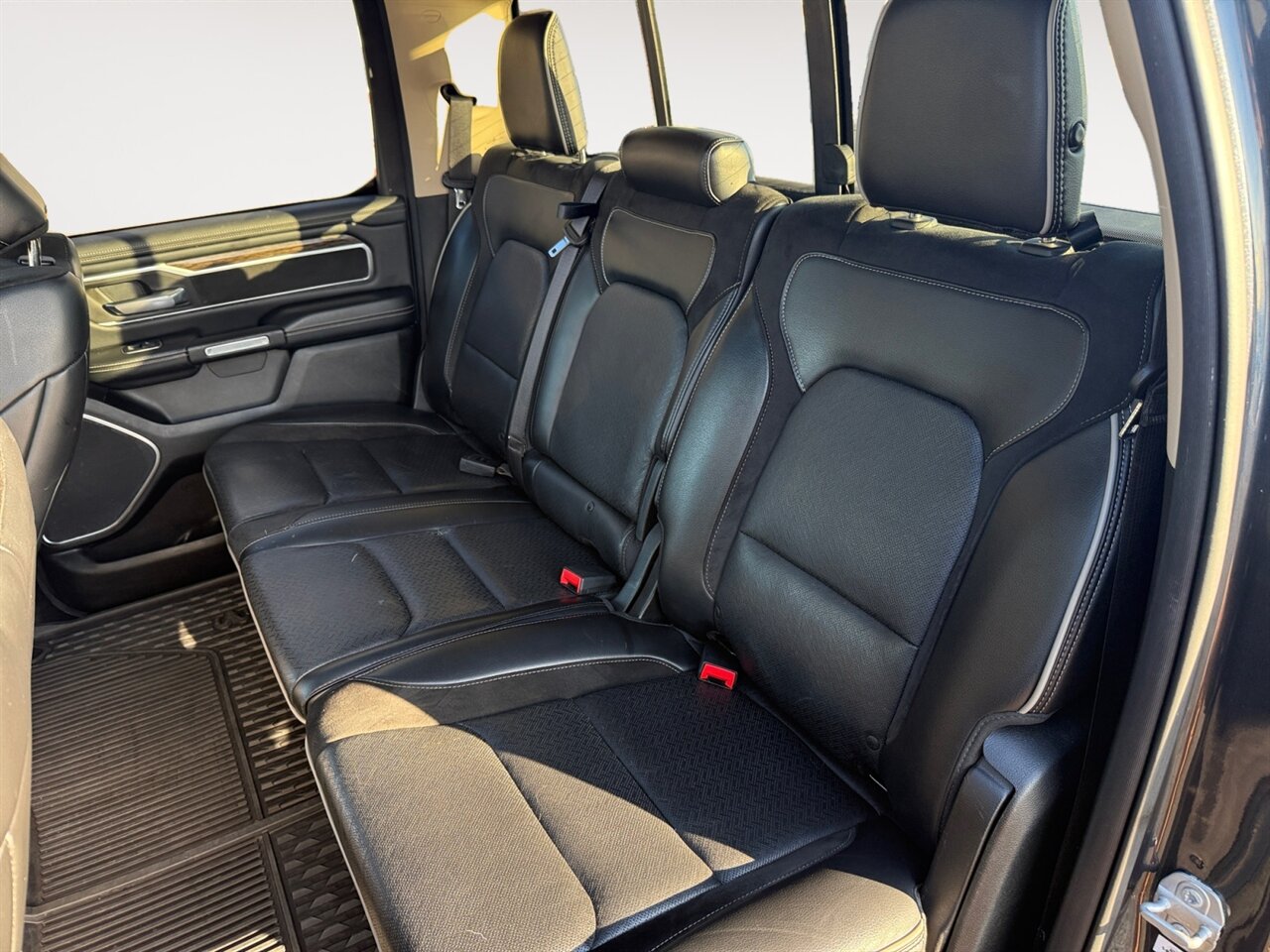 2019 RAM Ram 1500 Pickup Laramie - Photo 14