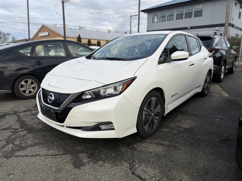 2018 Nissan LEAF SV