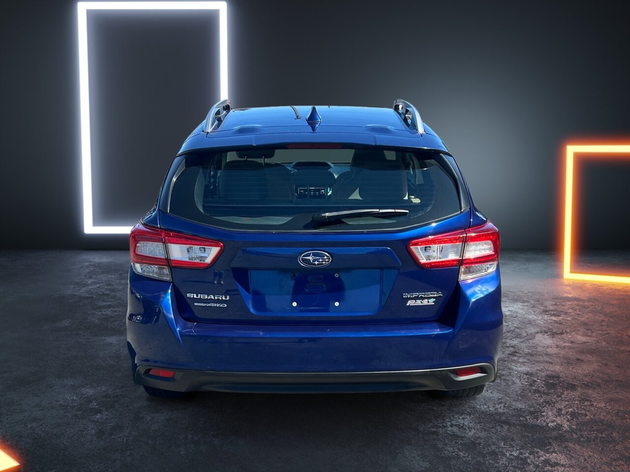 2017 Subaru Impreza 2.0i Premium photo 2
