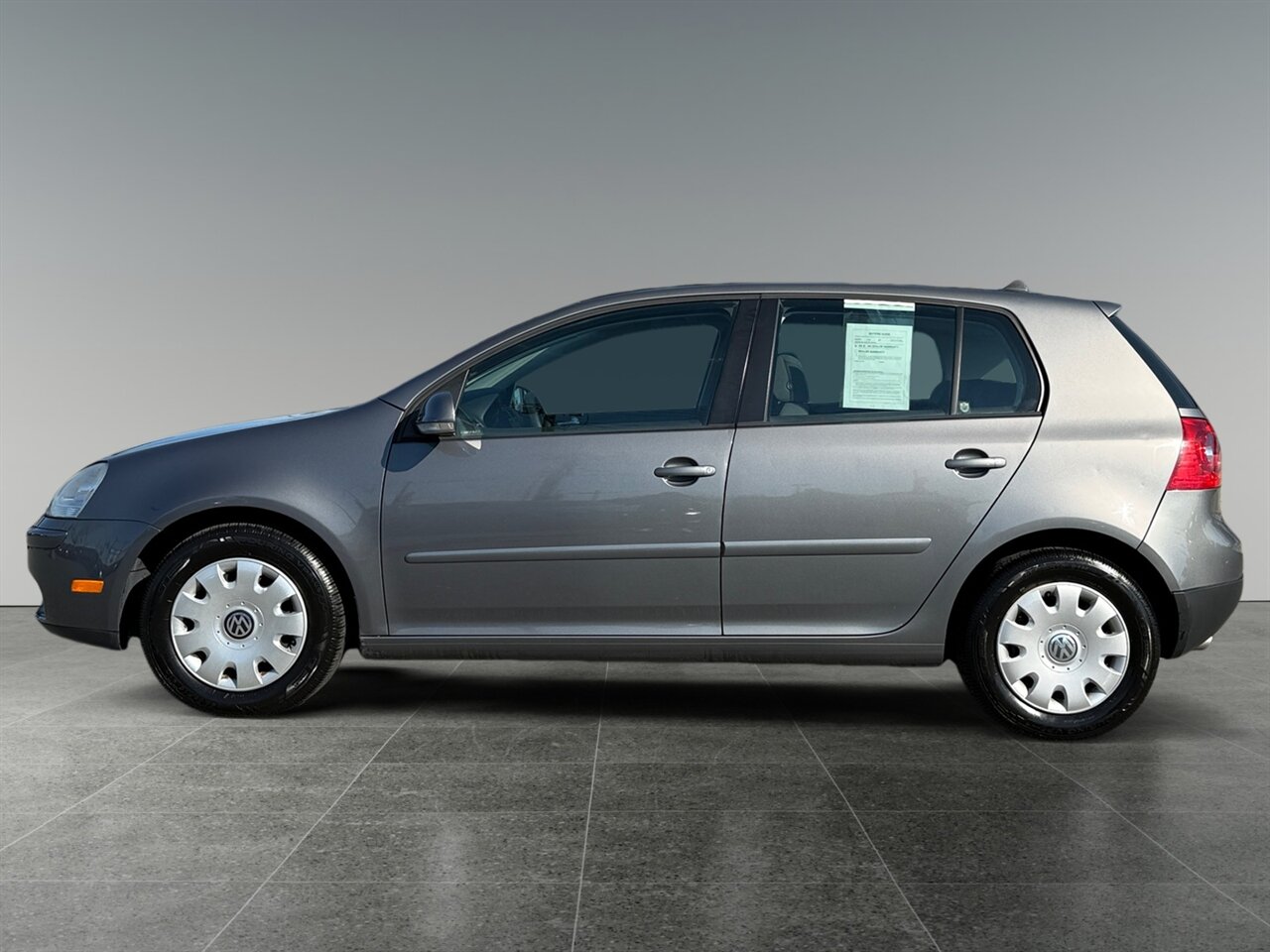 2008 Volkswagen Rabbit photo 2