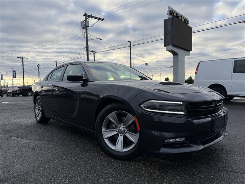 2017 Dodge Charger SXT  