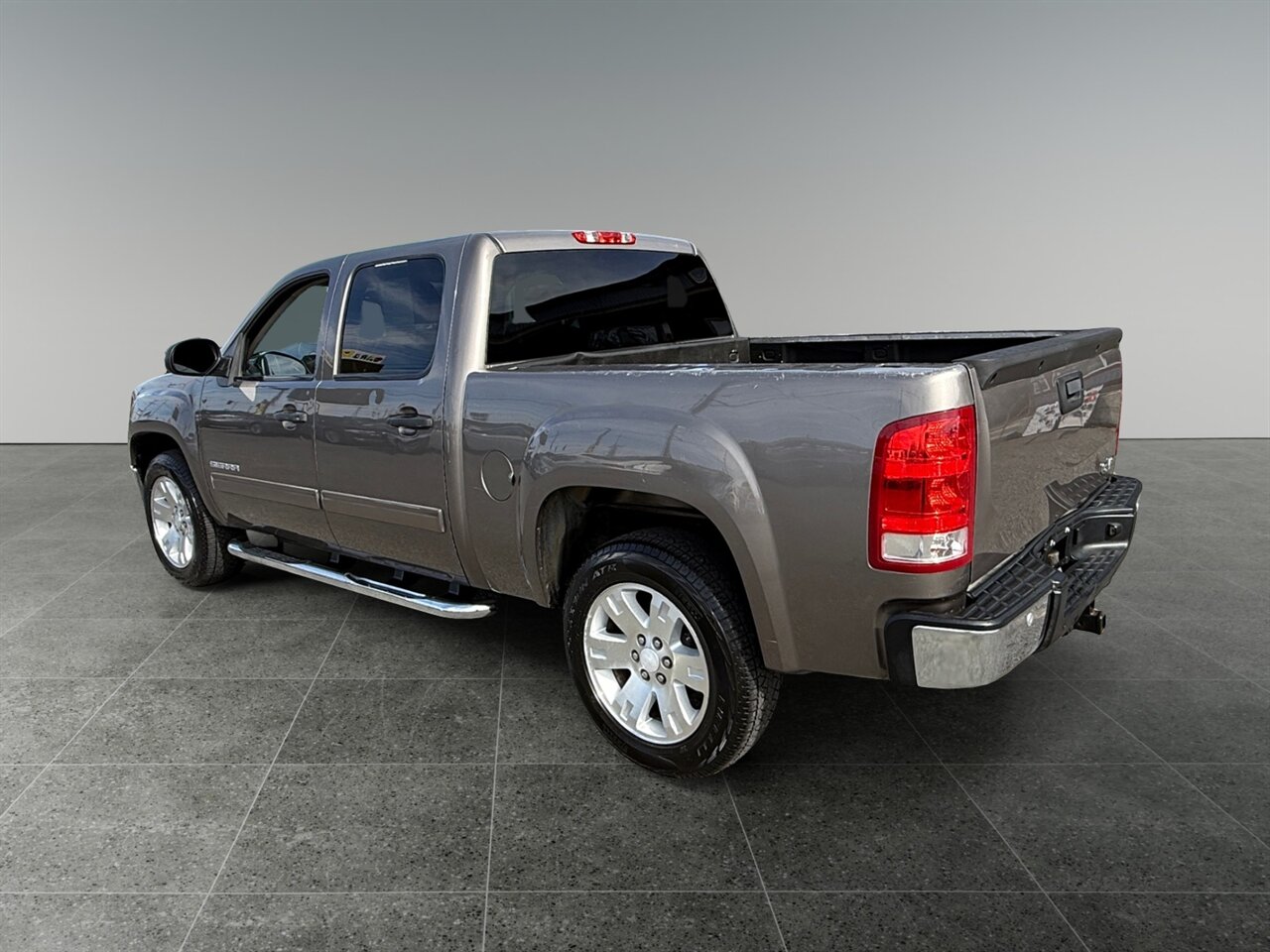 2012 Gmc Sierra 1500 SLE photo 3