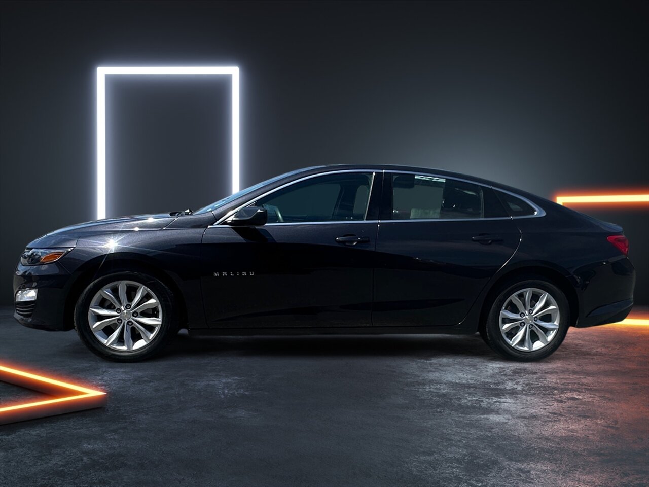 2023 Chevrolet Malibu 1LT photo 2