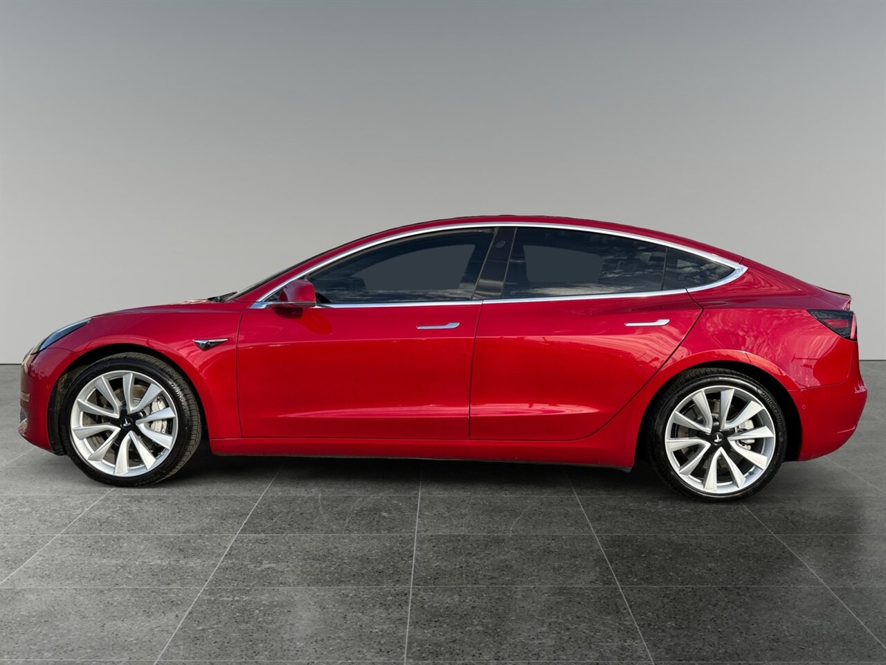 2018 Tesla Model 3 photo 2