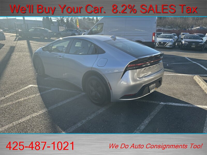 2024 Toyota Prius LE   - Photo 6 - Woodinville, WA 98072