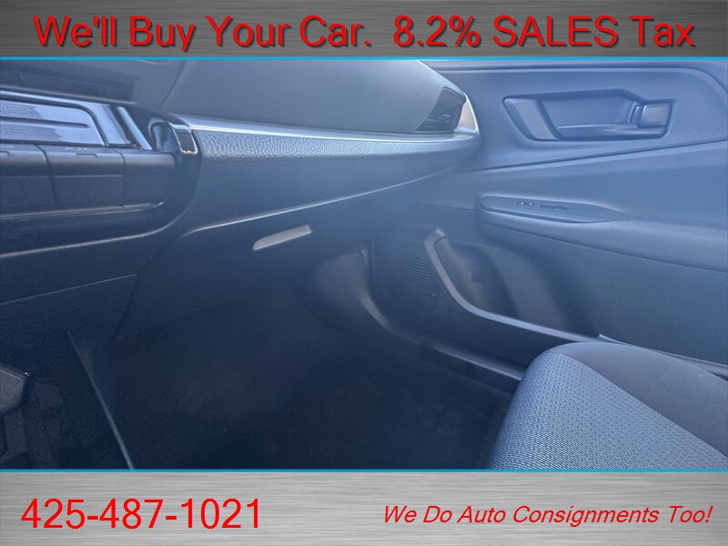 2024 Toyota Prius LE   - Photo 24 - Woodinville, WA 98072