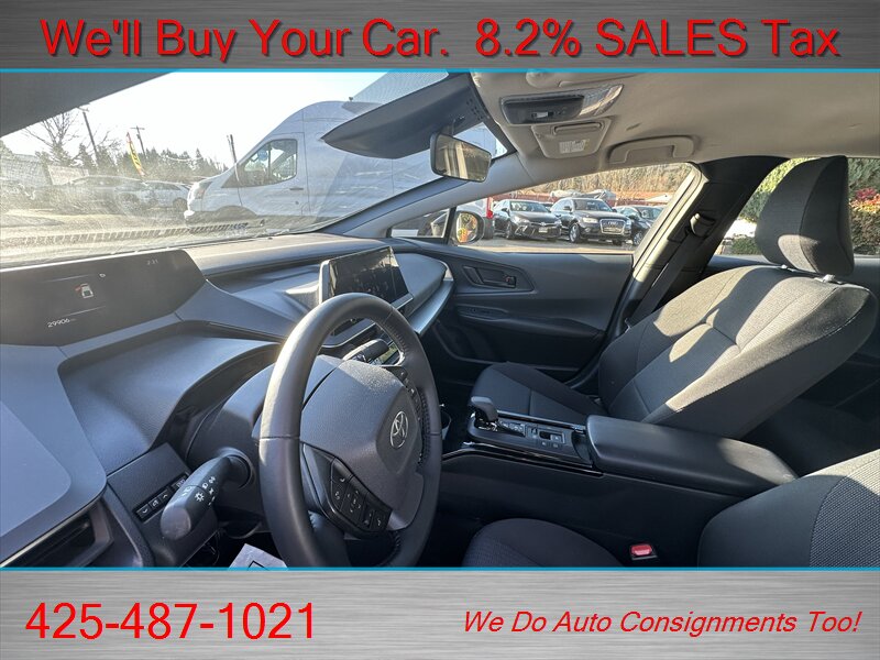 2024 Toyota Prius LE   - Photo 17 - Woodinville, WA 98072