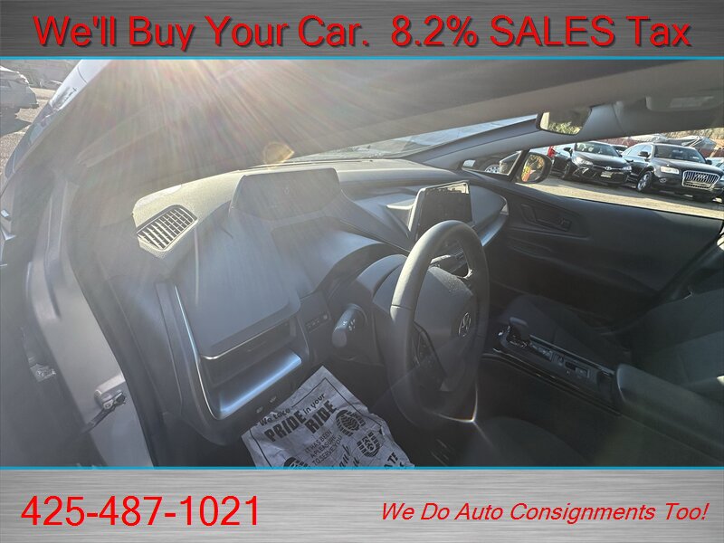 2024 Toyota Prius LE   - Photo 16 - Woodinville, WA 98072