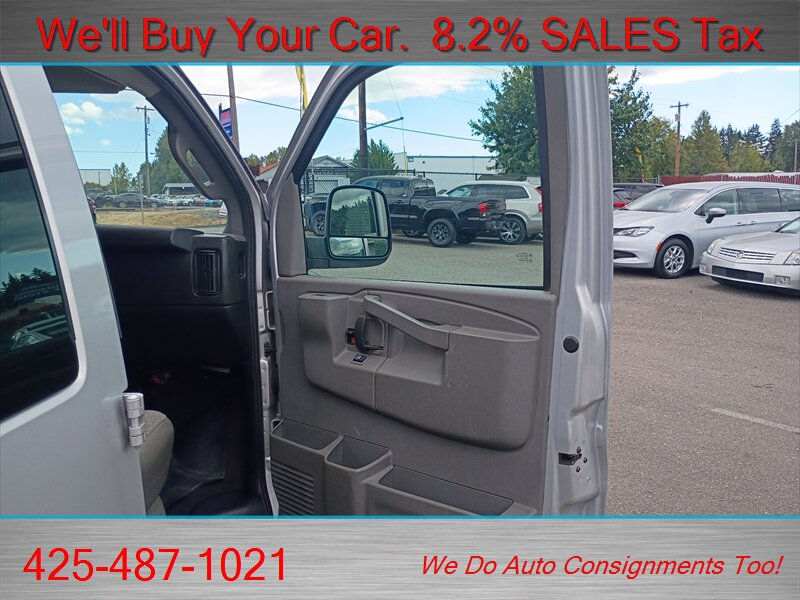 2020 Chevrolet Express LS 3500 ONE OWNER 15 PASSENGER - Photo 22 - Woodinville, WA 98072