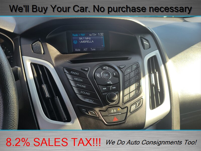 2013 Ford Focus SE  5 SPEED MANUAL - Photo 14 - Woodinville, WA 98072