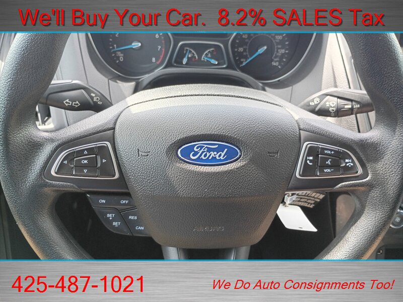 2018 Ford Focus SE - Photo 11 - Woodinville, WA 98072