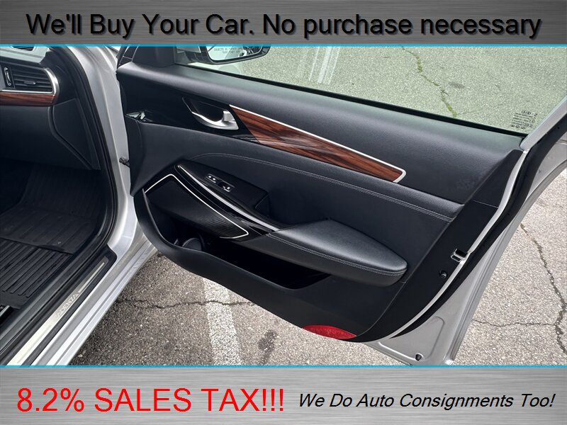 2017 Kia Cadenza Premium   - Photo 11 - Woodinville, WA 98072