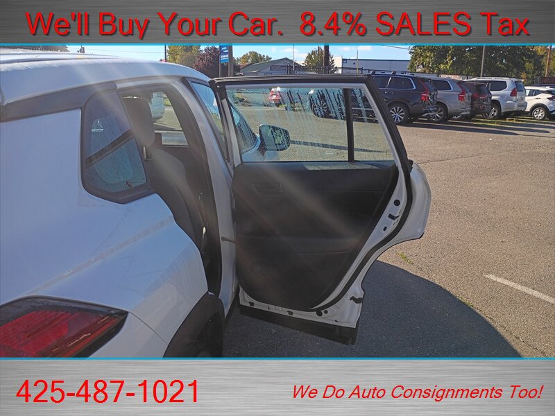 2024 Toyota Corolla Cross Hybrid S HYBRID GREAT GAS MILEAGE - Photo 13 - Woodinville, WA 98072