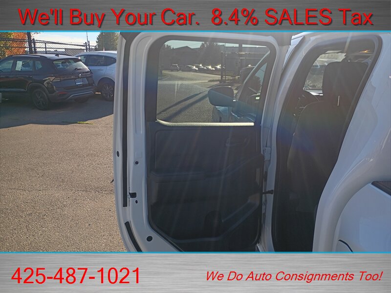 2026 Nissan Frontier SV  LIKE NEW CREW CAB - Photo 16 - Woodinville, WA 98072