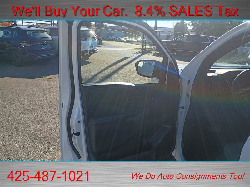 2026 Nissan Frontier SV  LIKE NEW CREW CAB - Photo 9 - Woodinville, WA 98072