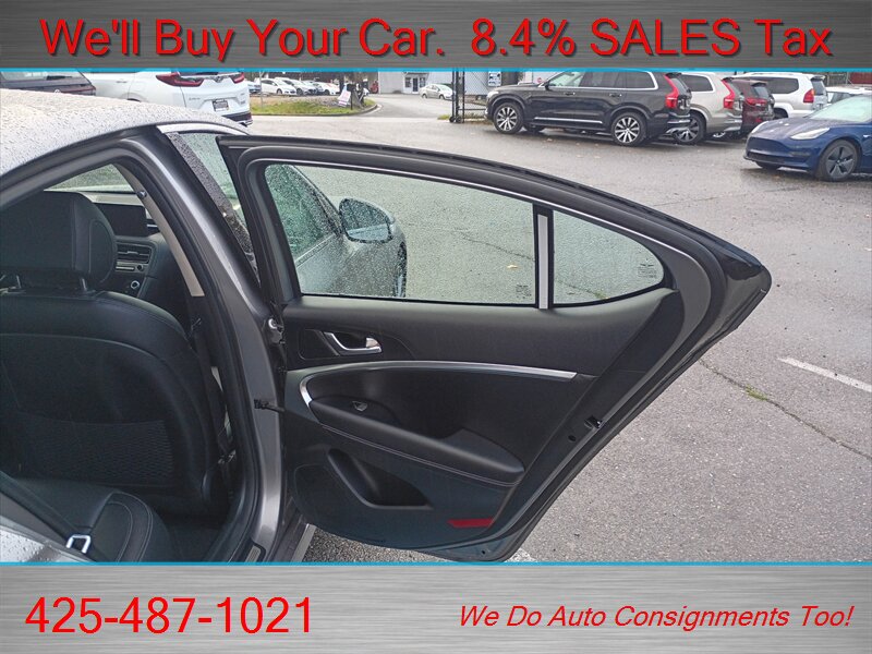 2025 Genesis G70 2.5T Standard - Photo 13 - Woodinville, WA 98072