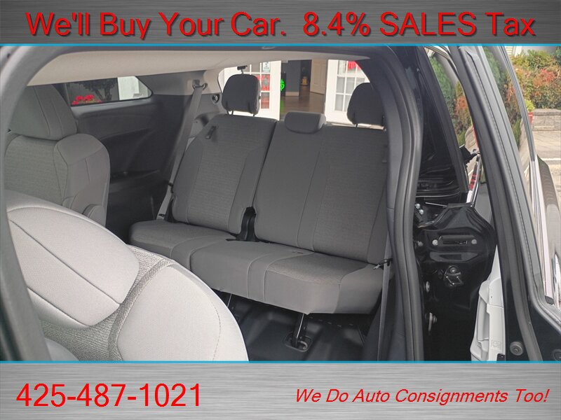 2025 Toyota Sienna LE 8-Passenger  LOW LOW MILES HYBRID 8 PASS - Photo 17 - Woodinville, WA 98072
