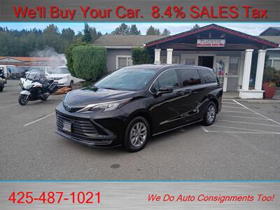 2025 Toyota Sienna LE 8-Passenger  LOW LOW MILES HYBRID 8 PASS Van
