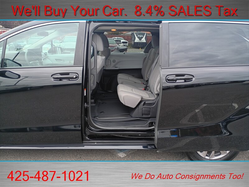 2025 Toyota Sienna LE 8-Passenger  LOW LOW MILES HYBRID 8 PASS - Photo 14 - Woodinville, WA 98072