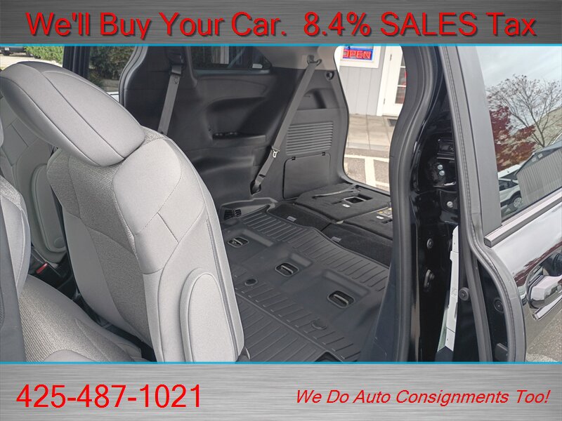 2025 Toyota Sienna LE 8-Passenger  LOW LOW MILES HYBRID 8 PASS - Photo 19 - Woodinville, WA 98072