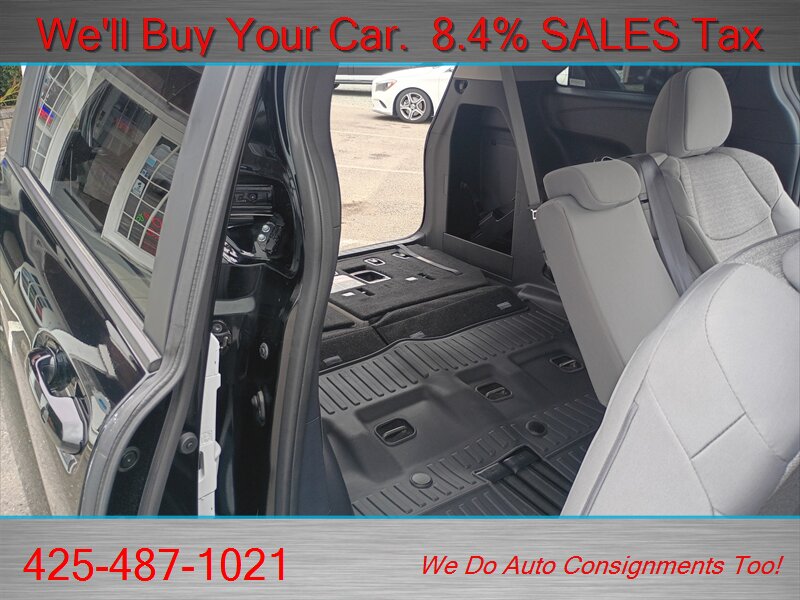 2025 Toyota Sienna LE 8-Passenger  LOW LOW MILES HYBRID 8 PASS - Photo 18 - Woodinville, WA 98072