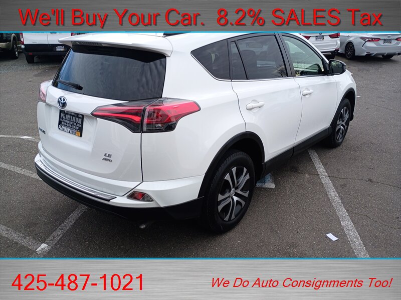 2017 Toyota RAV4 LE - Photo 8 - Woodinville, WA 98072