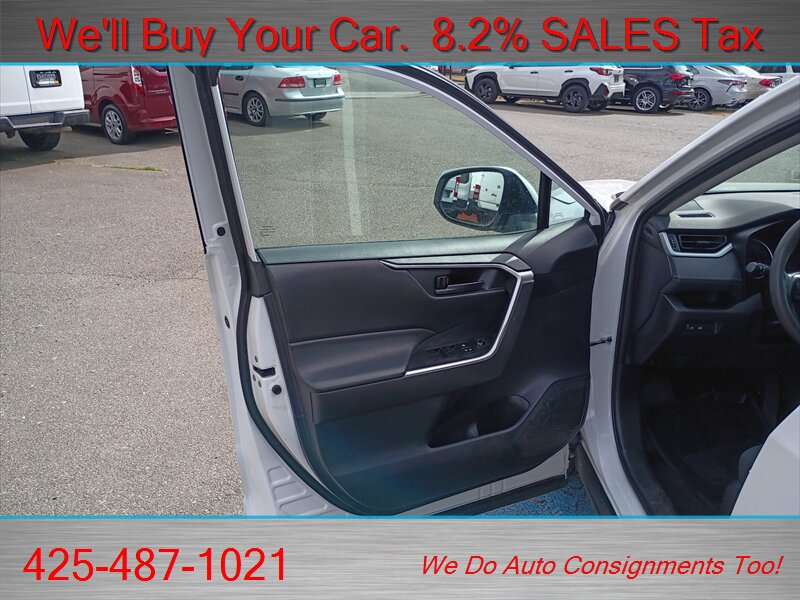 2020 Toyota RAV4 LE - Photo 10 - Woodinville, WA 98072