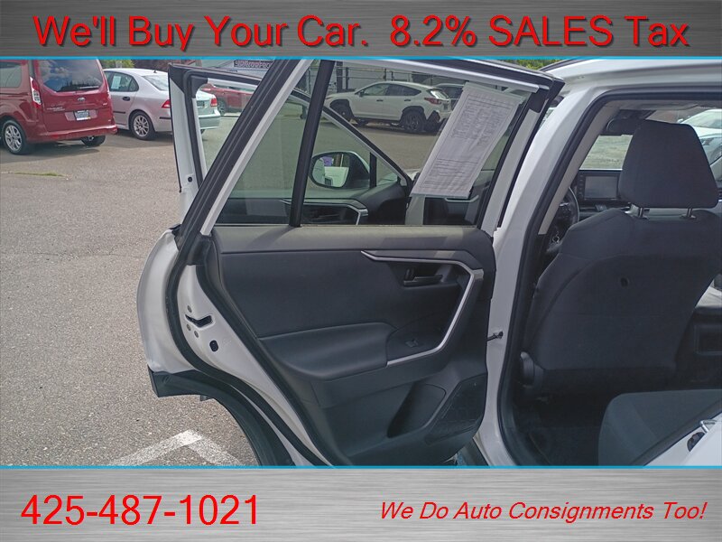 2020 Toyota RAV4 LE - Photo 15 - Woodinville, WA 98072