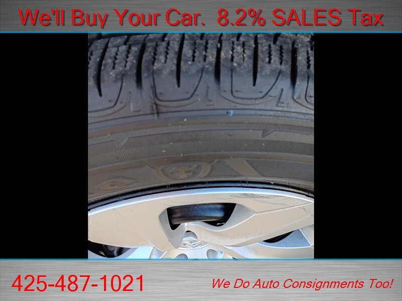 2020 Toyota RAV4 LE   - Photo 16 - Woodinville, WA 98072