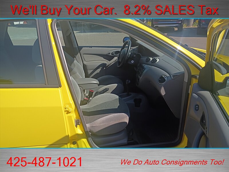2002 Ford Focus ZX5   - Photo 12 - Woodinville, WA 98072