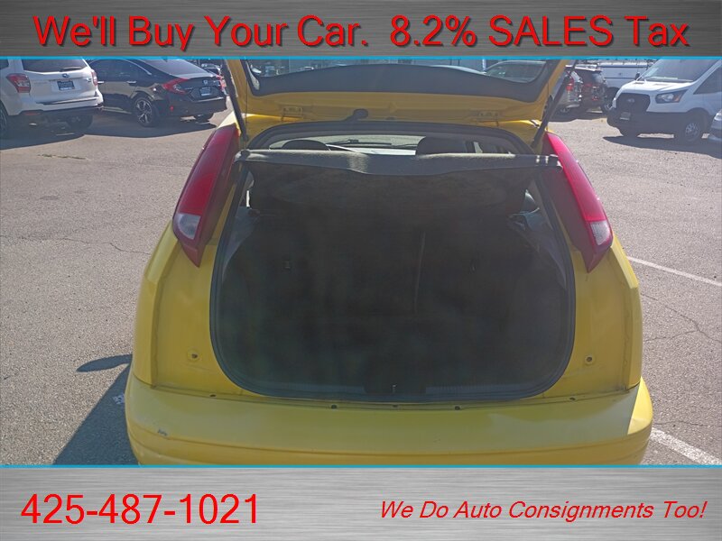 2002 Ford Focus ZX5   - Photo 19 - Woodinville, WA 98072