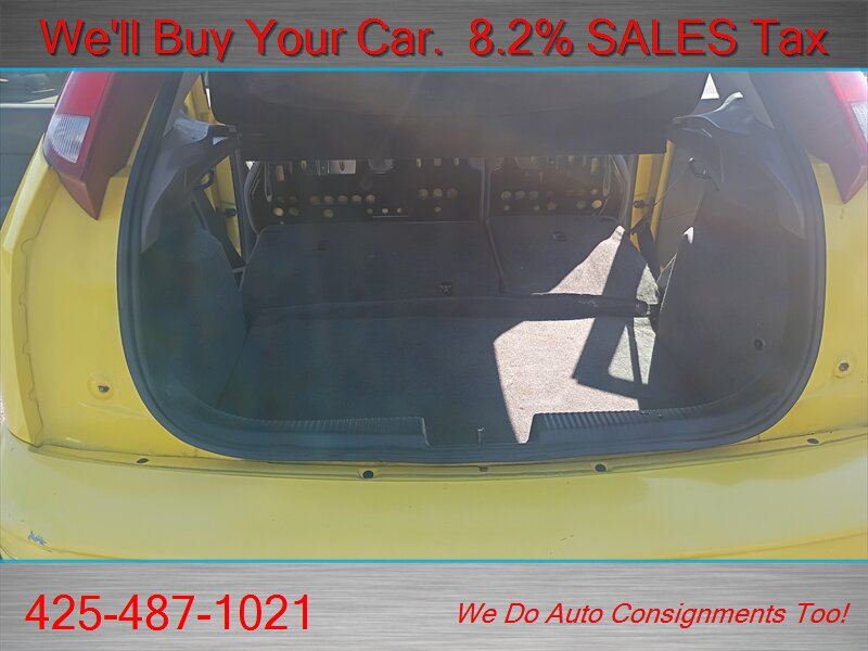 2002 Ford Focus ZX5   - Photo 18 - Woodinville, WA 98072