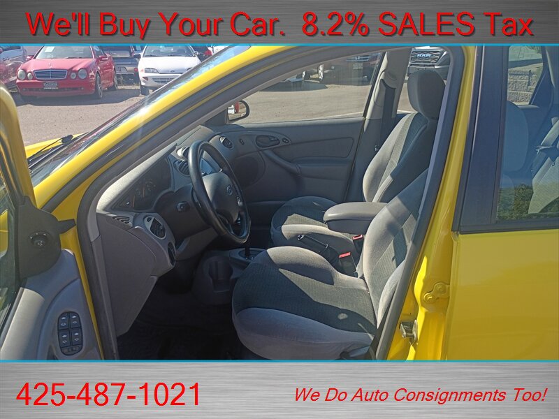 2002 Ford Focus ZX5   - Photo 10 - Woodinville, WA 98072