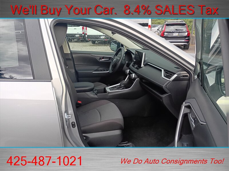 2025 Toyota RAV4 XLE - Photo 13 - Woodinville, WA 98072