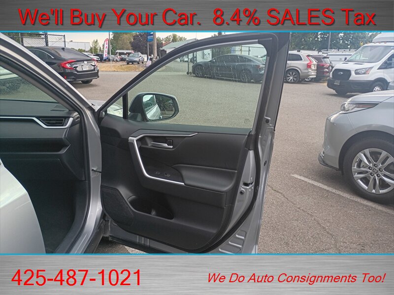 2025 Toyota RAV4 XLE - Photo 12 - Woodinville, WA 98072