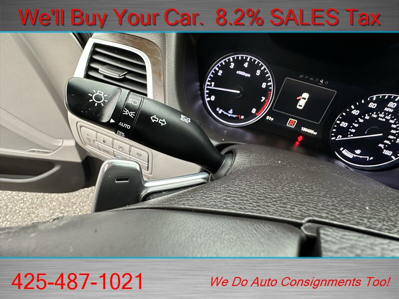 2015 Hyundai Genesis 3.8L   - Photo 31 - Woodinville, WA 98072