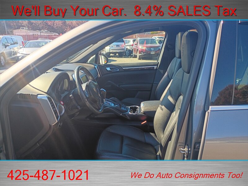 2014 Porsche Cayenne PLATINUM EDITION  LOWEST MILES IN USA - Photo 10 - Woodinville, WA 98072