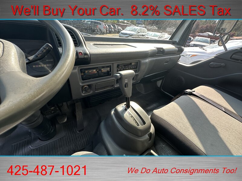 2004 Isuzu NPR 16FT BOX TRUCK HD - Photo 13 - Woodinville, WA 98072