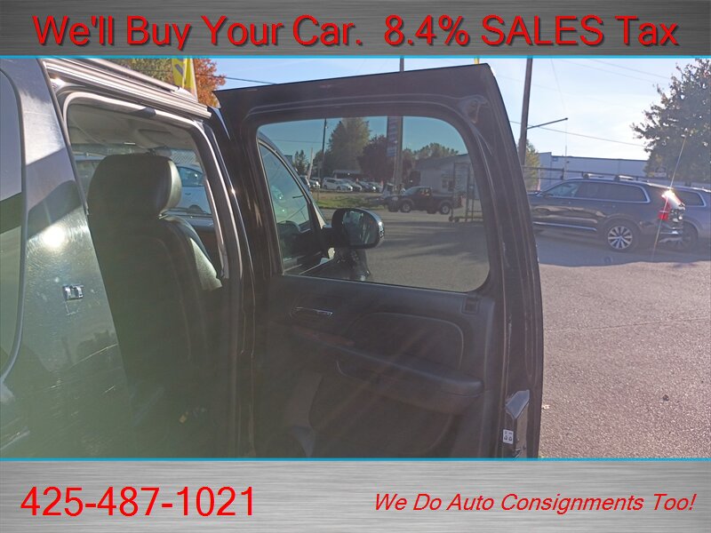 2012 Chevrolet Suburban LT VERY CLEAN - Photo 15 - Woodinville, WA 98072