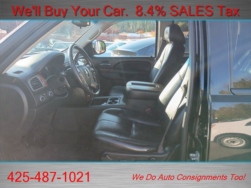 2012 Chevrolet Suburban LT VERY CLEAN - Photo 11 - Woodinville, WA 98072