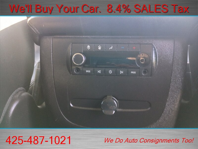 2012 Chevrolet Suburban LT VERY CLEAN - Photo 26 - Woodinville, WA 98072