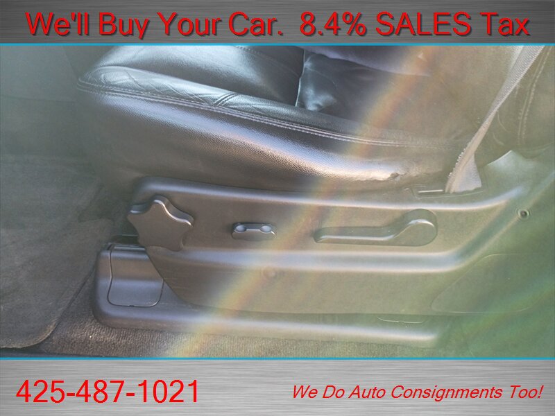 2012 Chevrolet Suburban LT VERY CLEAN - Photo 10 - Woodinville, WA 98072