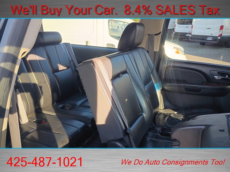2012 Chevrolet Suburban LT VERY CLEAN - Photo 18 - Woodinville, WA 98072