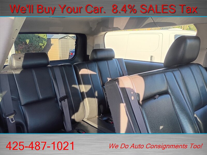 2012 Chevrolet Suburban LT VERY CLEAN - Photo 19 - Woodinville, WA 98072