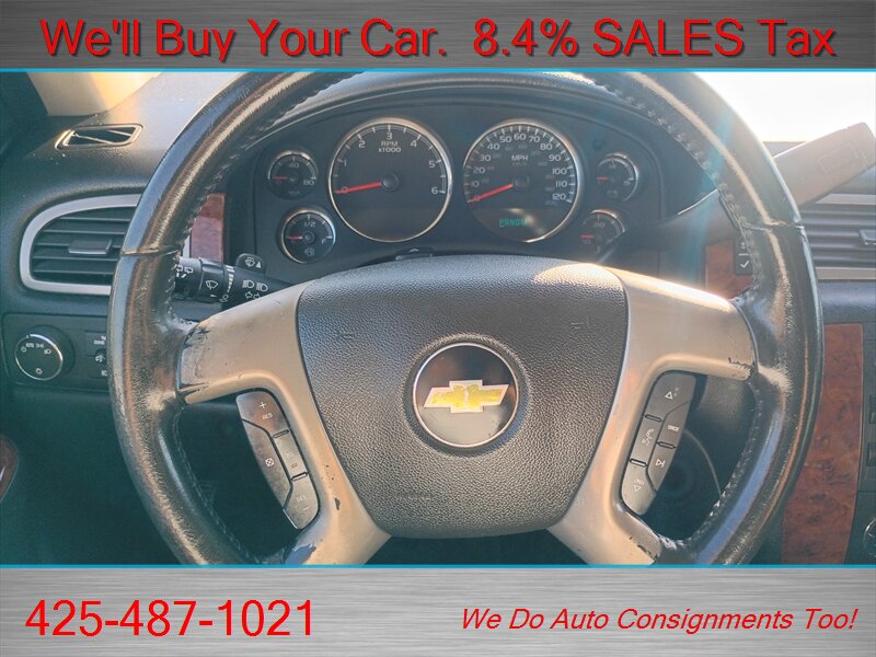 2012 Chevrolet Suburban LT VERY CLEAN - Photo 23 - Woodinville, WA 98072