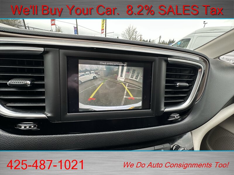 2020 Chrysler Voyager LXi   - Photo 16 - Woodinville, WA 98072
