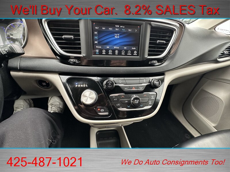 2020 Chrysler Voyager LXi   - Photo 24 - Woodinville, WA 98072