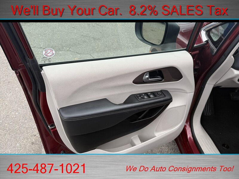 2023 Chrysler Voyager LX - Photo 14 - Woodinville, WA 98072