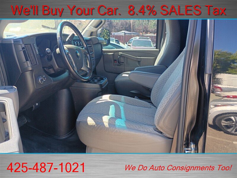 2018 Chevrolet Express 2500   - Photo 11 - Woodinville, WA 98072
