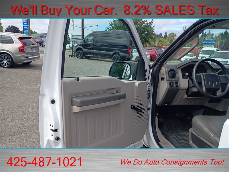 2010 Ford F-250 Super Duty XL 5.4 V8 LOWEST MILES - Photo 9 - Woodinville, WA 98072